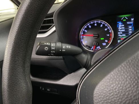 Used 2021 Toyota RAV4 XLE image 24