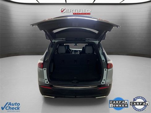 Used 2024 Buick Enclave Premium image 7