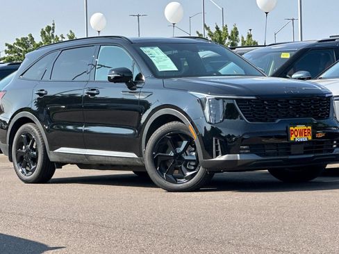 Certified 2026 Kia Sorento SX Prestige AWD/4WD image 2