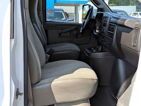 Used 2023 Chevrolet Express 3500 w/ Power Convenience Package RWD image 39