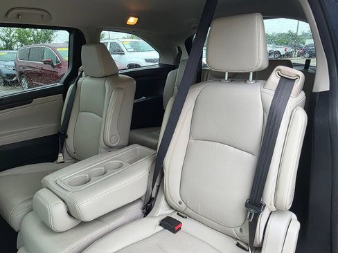 Used 2025 Honda Odyssey EX-L image 17