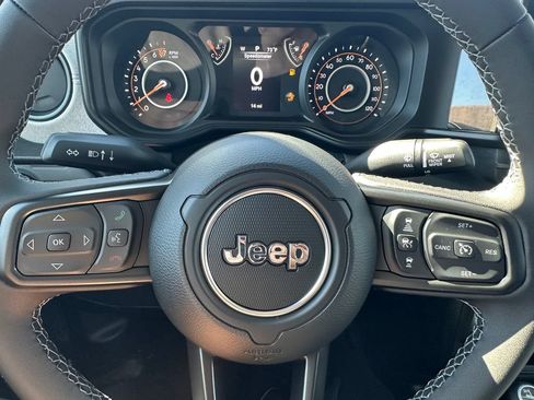 New 2026 Jeep Gladiator Sport AWD/4WD image 21