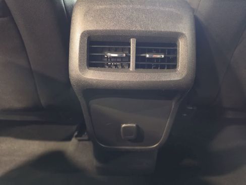 Used 2018 Chevrolet Equinox LS FWD image 25