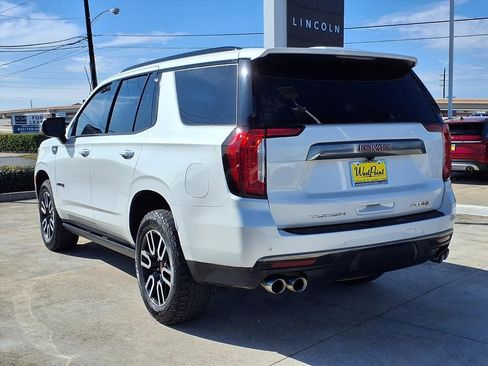 Used 2022 GMC Yukon AT4 image 4