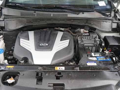Used 2017 Hyundai Santa Fe SE w/ Cargo Package AWD/4WD image 30