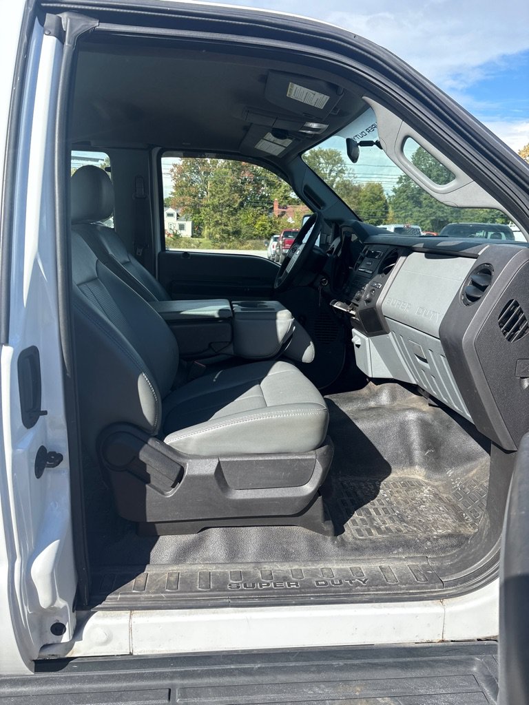 Used 2011 Ford F250 XL AWD/4WD image 11