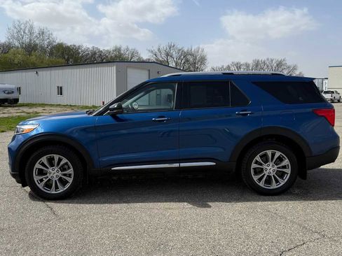 Used 2022 Ford Explorer Limited w/ Equipment Group 301A AWD/4WD image 6