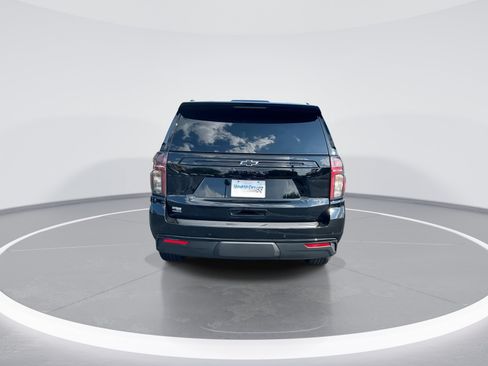 Used 2024 Chevrolet Tahoe Z71 w/ Luxury Package AWD/4WD image 8
