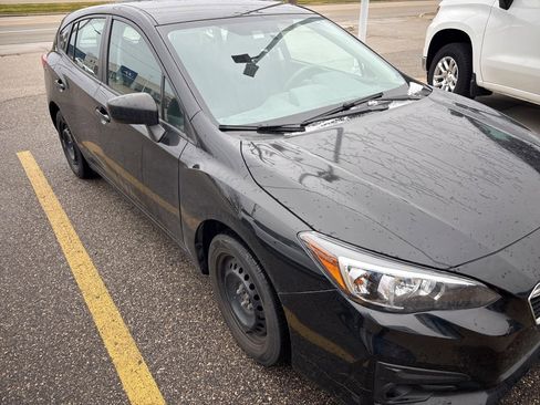 Used 2019 Subaru Impreza 2.0i image 3