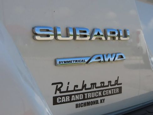 Used 2020 Subaru Crosstrek 2.0i Limited w/ Moonroof Package w/Navigation AWD/4WD image 13
