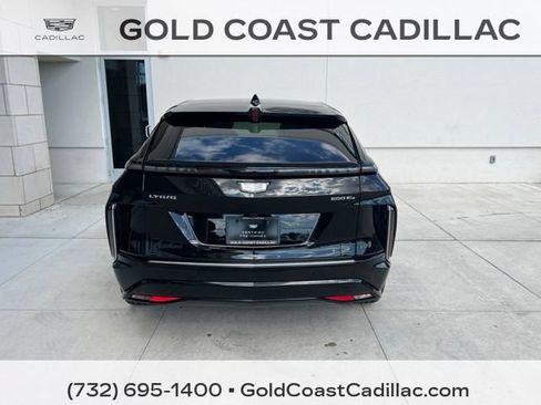 Certified 2024 Cadillac Lyriq Luxury AWD/4WD image 3