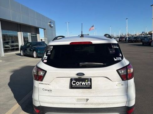 Used 2018 Ford Escape SE w/ SE Sync 3 Package image 11