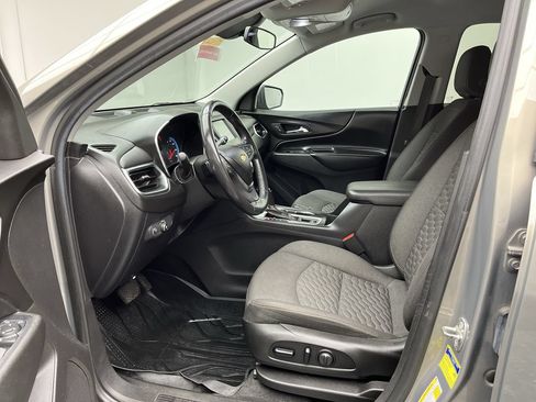 Used 2018 Chevrolet Equinox LT FWD image 3