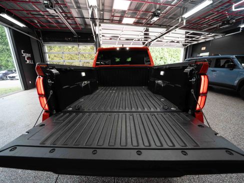 Certified 2024 Toyota Tacoma TRD Off-Road AWD/4WD image 28