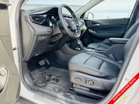 Used 2022 Buick Encore GX Essence w/ Experience Buick Package image 3