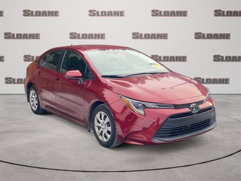 Used 2023 Toyota Corolla LE image 2