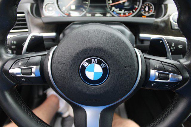 Used 2017 BMW 650i Convertible RWD image 29
