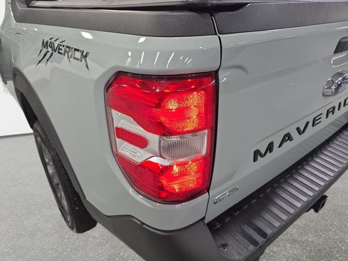 Used 2024 Ford Maverick XL FWD image 31
