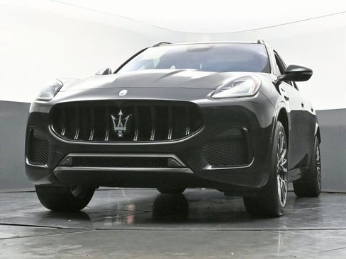 Used 2023 Maserati Grecale Modena image 54