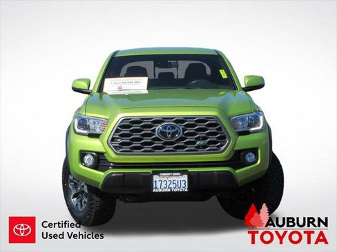 Certified 2023 Toyota Tacoma TRD Off-Road AWD/4WD image 23