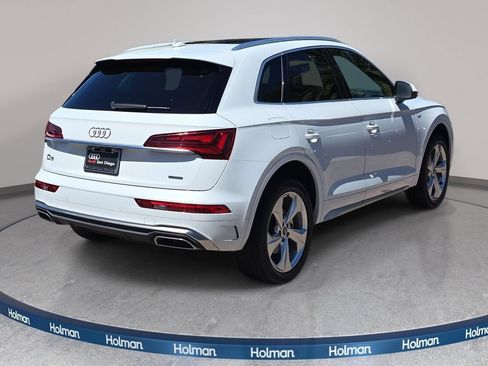 Used 2023 Audi Q5 2.0T Premium Plus w/ Premium Plus Package AWD/4WD image 6