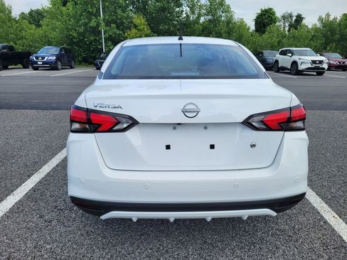 New 2025 Nissan Versa S w/ Trunk Package image 4