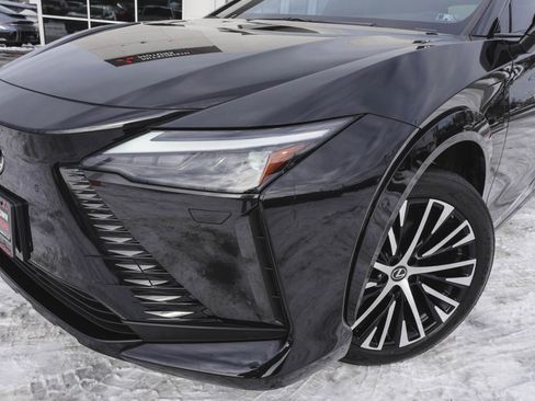 Used 2023 Lexus RZ 450e Premium image 44