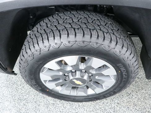 Used 2025 Chevrolet Silverado 2500 Custom w/ Custom Convenience Package AWD/4WD image 11