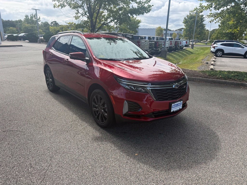 Used 2023 Chevrolet Equinox RS w/ RS Leather Package AWD/4WD image 7