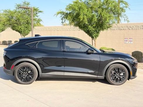 Used 2025 Ford Mustang Mach-E Select w/ Comfort Package Lite image 3