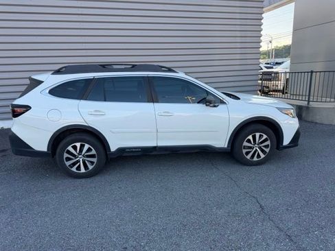 Used 2021 Subaru Outback AWD/4WD image 2