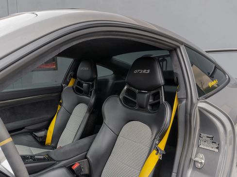 Used 2016 Porsche 911 GT3 RS RWD image 48