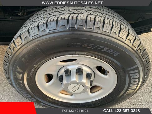 Used 2016 Chevrolet Express 2500 image 34