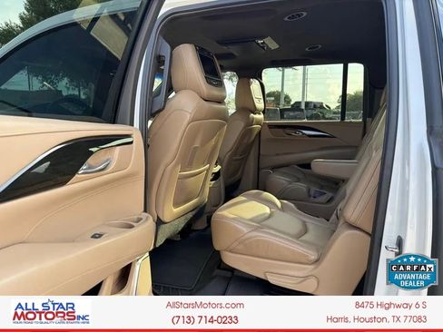 Used 2018 Cadillac Escalade ESV Platinum AWD/4WD image 11