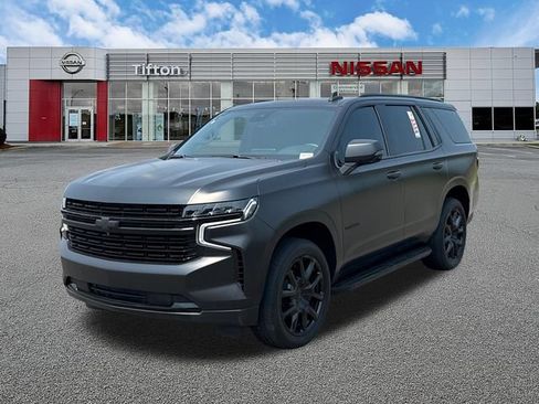 Used 2024 Chevrolet Tahoe RST w/ Luxury Package AWD/4WD image 3