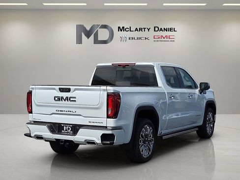 New 2026 GMC Sierra 1500 Denali Ultimate AWD/4WD image 5