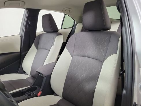 Used 2025 Toyota Corolla LE FWD image 20