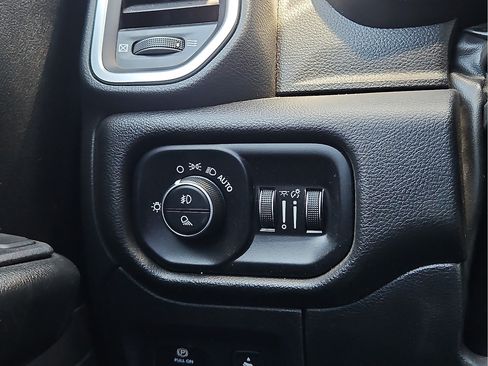 Used 2025 RAM 1500 Big Horn AWD/4WD image 15