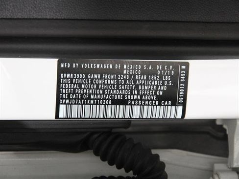 Used 2019 Volkswagen Beetle 2.0T SE image 22