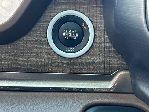 Used 2019 RAM 1500 Limited AWD/4WD image 25