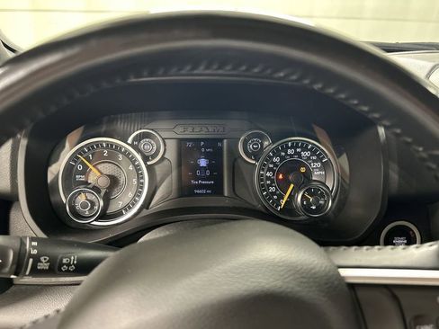 Used 2021 RAM 1500 Big Horn AWD/4WD image 13