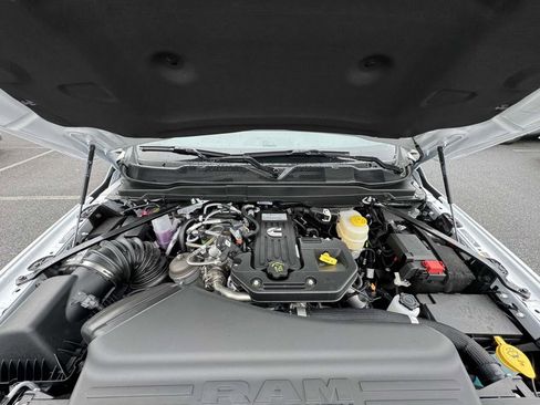 New 2025 RAM 3500 Tradesman AWD/4WD image 11