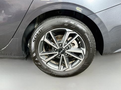 Certified 2024 Kia Forte LXS FWD image 28