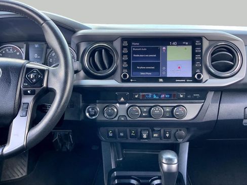 Used 2022 Toyota Tacoma TRD Sport w/ TRD Premium Sport Package AWD/4WD image 7
