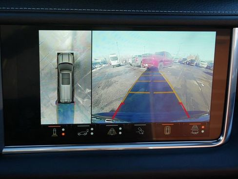 Used 2023 GMC Yukon XL Denali Ultimate image 21