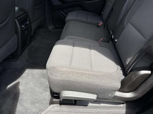 Used 2019 Chevrolet Traverse LS FWD image 15
