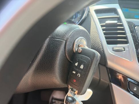 Used 2011 Chevrolet Cruze LTZ FWD image 31