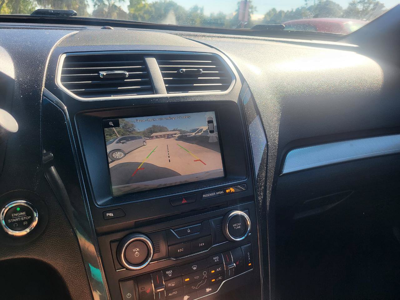 Used 2016 Ford Explorer XLT w/ Equipment Group 202A FWD image 58