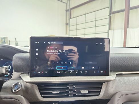 New 2026 Ford Explorer Platinum image 27