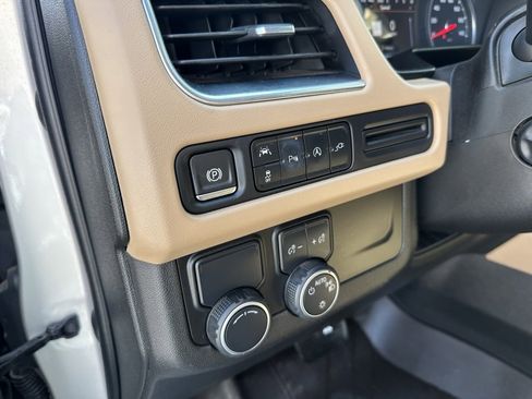 Used 2021 Chevrolet Tahoe Premier image 21